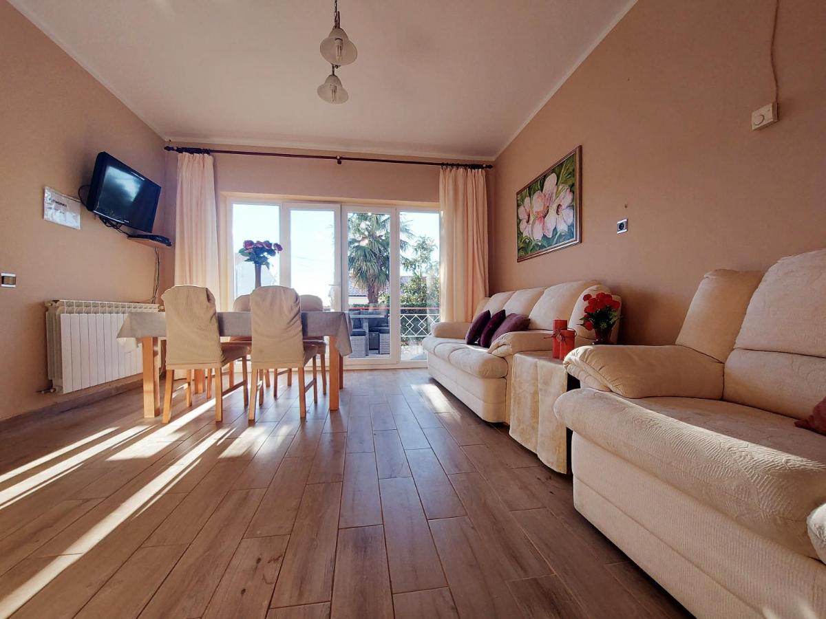 Apartments Adriatic Riviera Криквеница Екстериор снимка