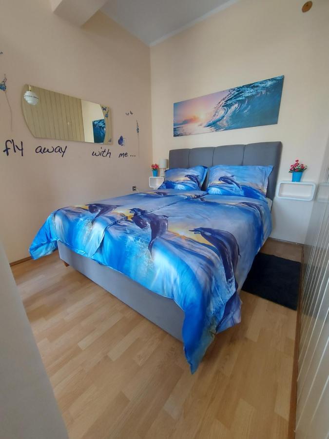 Apartments Adriatic Riviera Криквеница Екстериор снимка